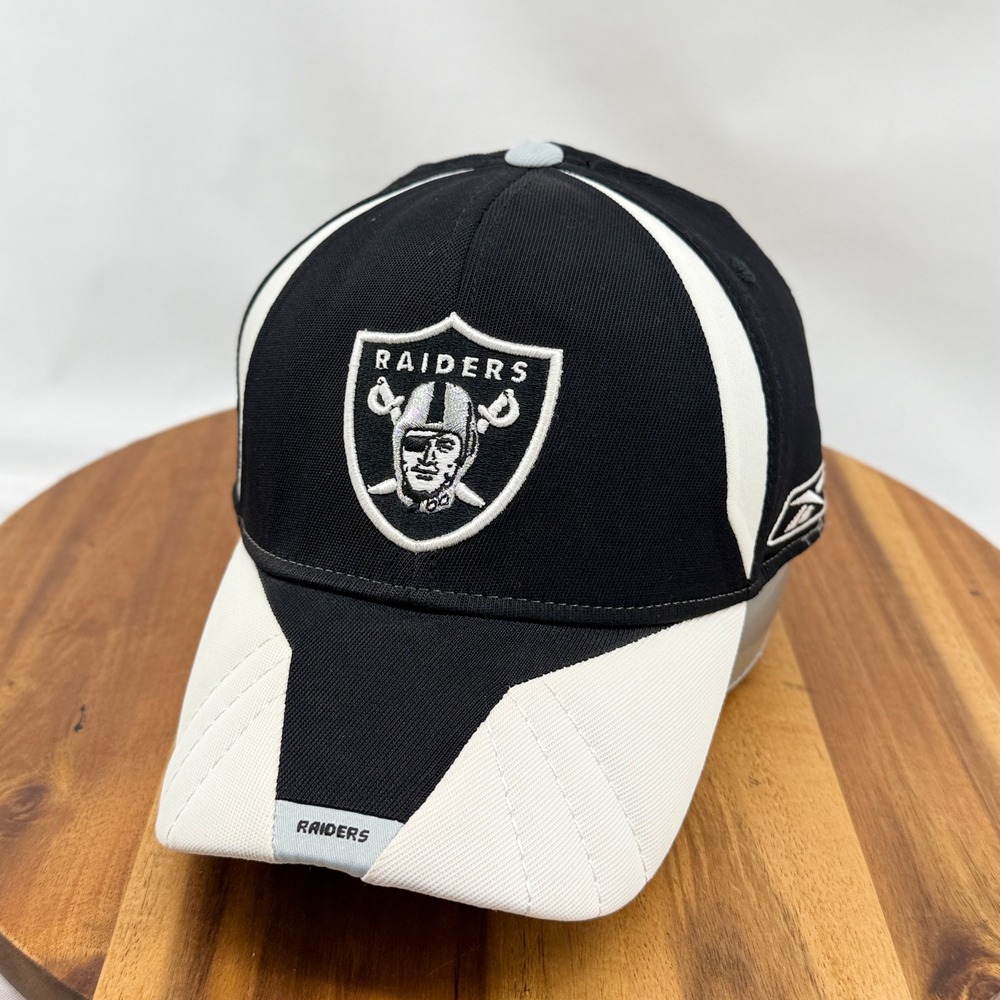 Reebok Raiders Hat Mens L/XL Black Nylon NFL Authentic Sideline Fitted Cap Y2K